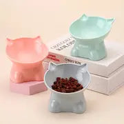 Protect Your Kitten's Neck With A Raised Plastic Food Bowl