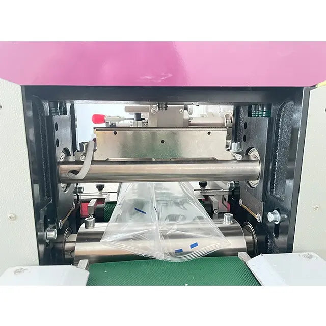 Automatic frozen food ice cream popsicle ice lolly flow food packing machine